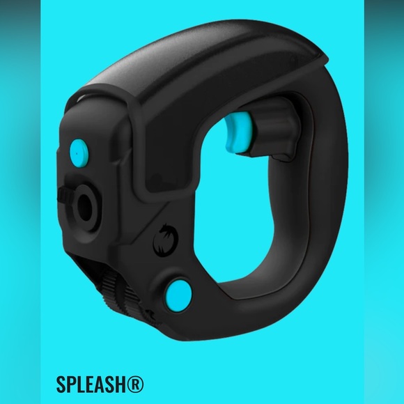 Splash - ๐ all in one dog leash, handle with water cup and spray - Picture 1 of 11